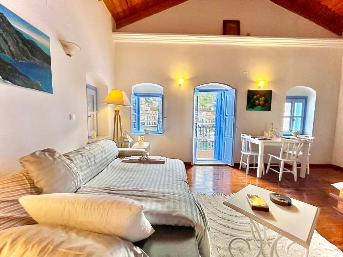 Apartamento Nikolakis, Seafront - Harbor View Symi Exterior foto