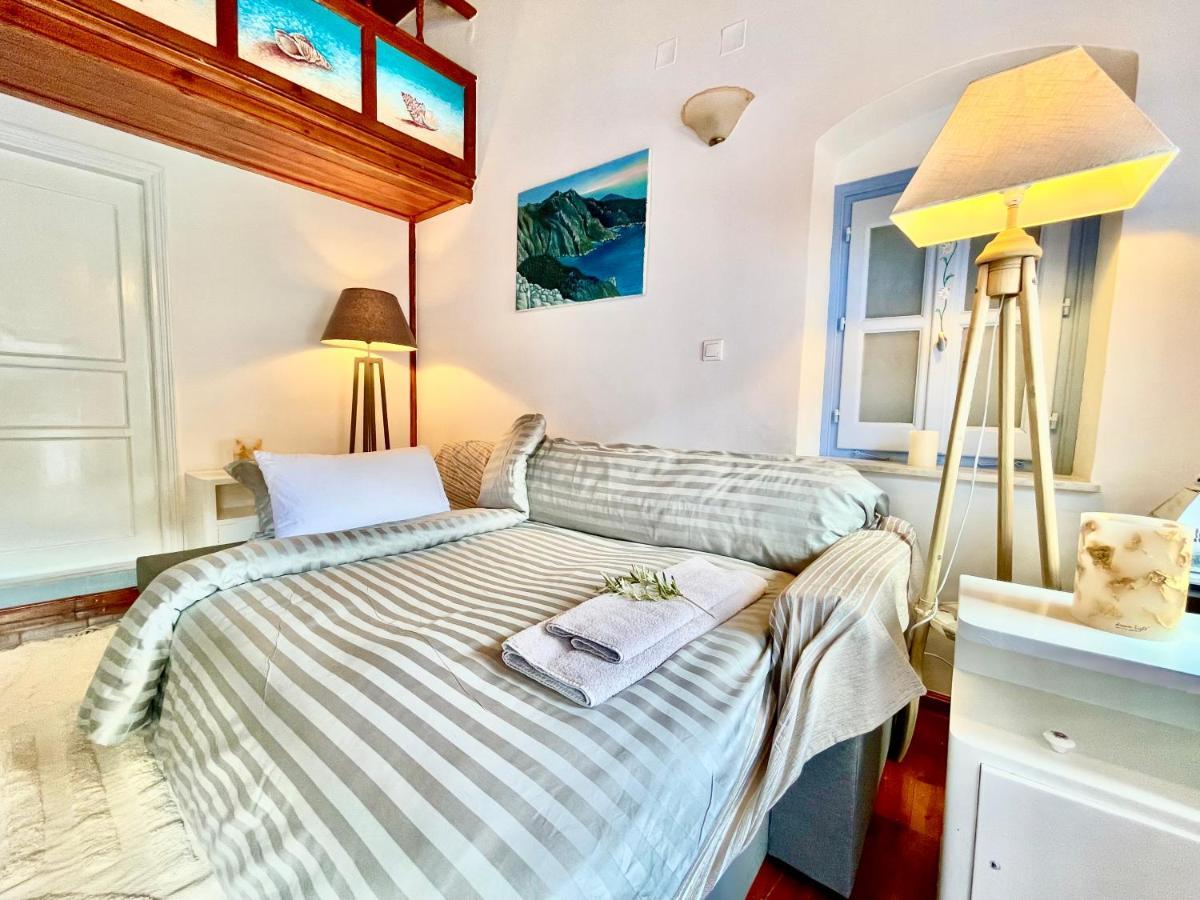 Apartamento Nikolakis, Seafront - Harbor View Symi Exterior foto